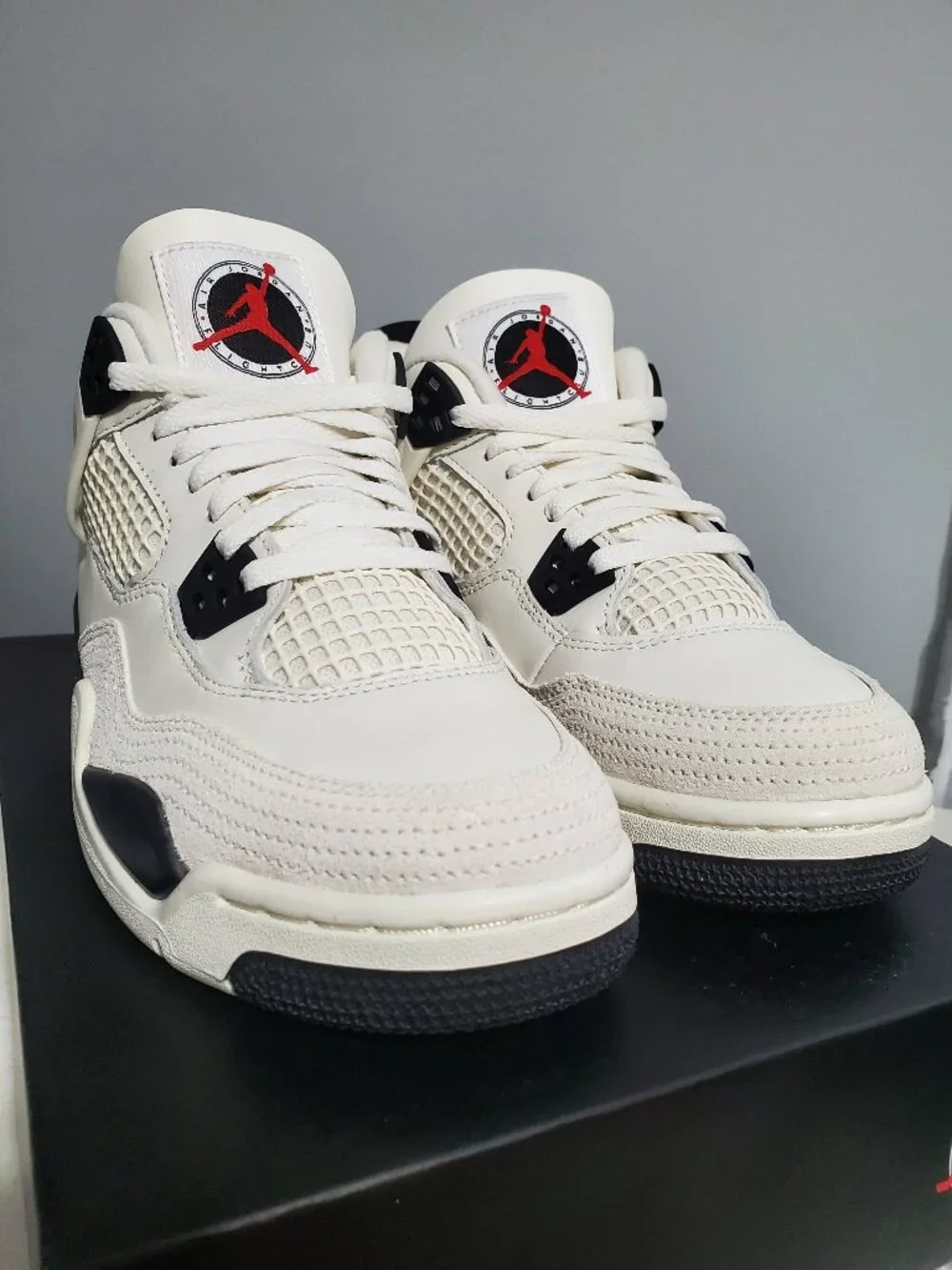 Nike Air Jordan 4 Retro 'Flight Club' Sail Black Red IM4026-100 GS Size 6.5Y NEW